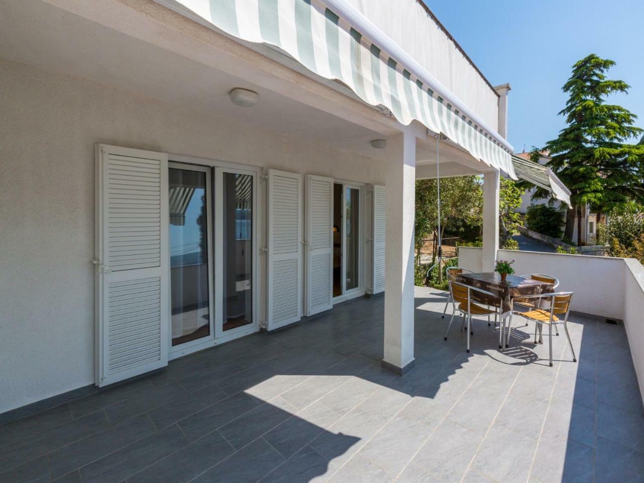 Apartments Jadranka Dramalj Exterior photo
